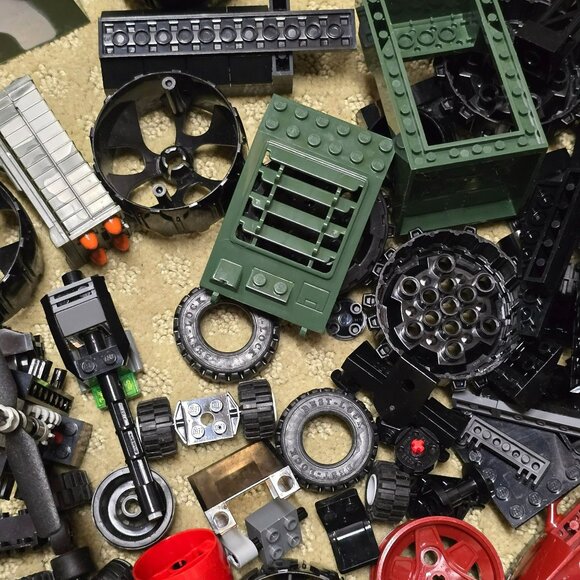 Lego and Compatible with Lego Lot Military Vehicle Parts Green Camo GA159 - Picture 7 of 8